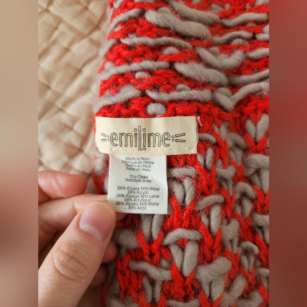 emiLime x UO Slub Knit Snood Scarf - Picture 5 of 9